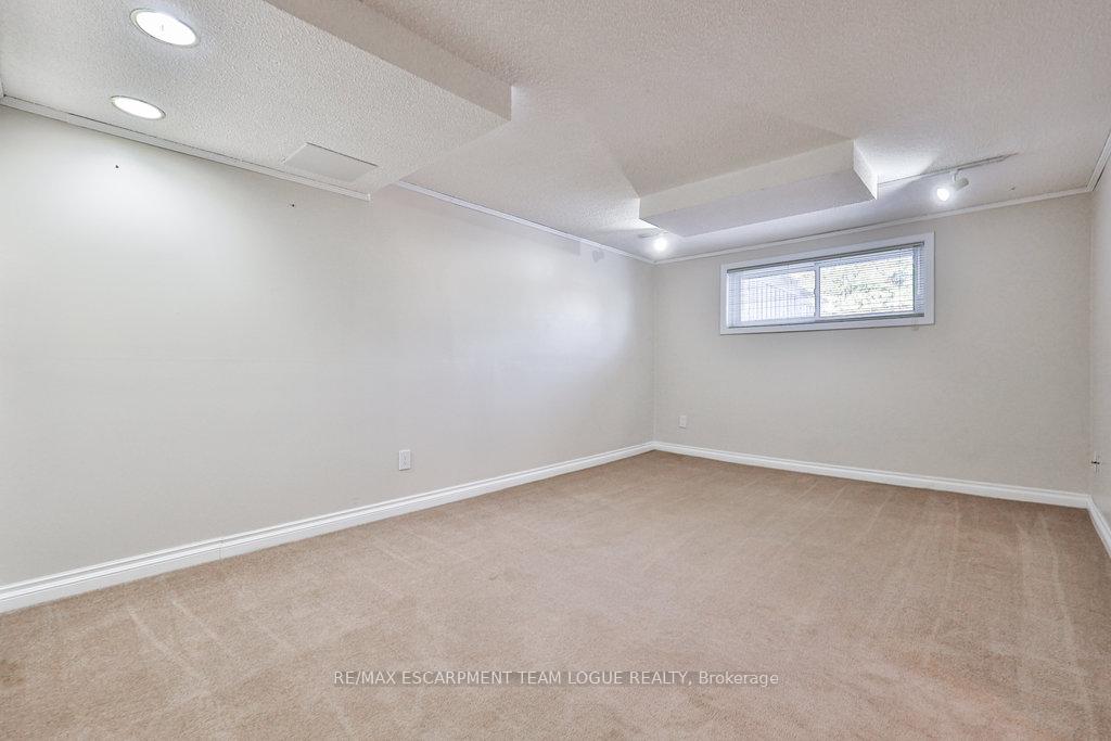 Photo 30 of 2251 Manchester Drive, Burlington, Brant Hills — HOMEH