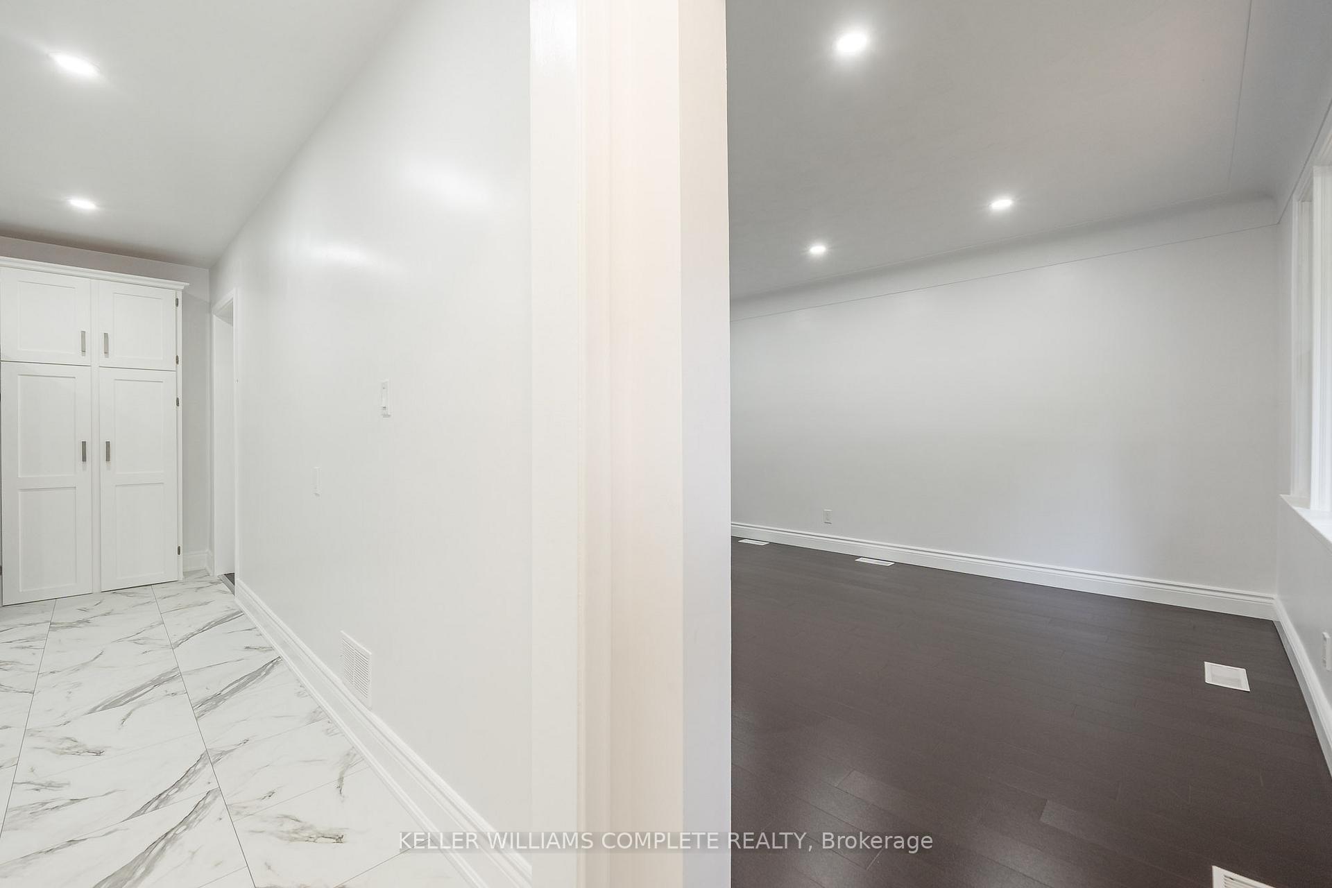 Photo 8 of 1392 Royal Drive, Burlington, Mountainside — HOMEH