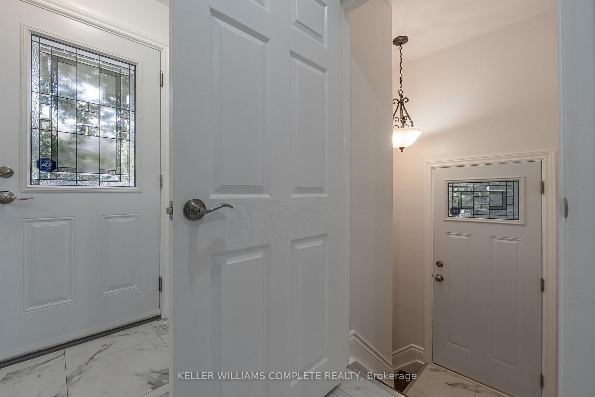 Photo 24 of 1392 Royal Drive, Burlington, Mountainside — HOMEH