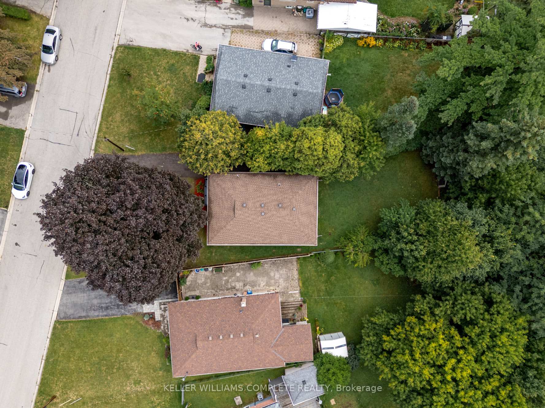Photo 36 of 1392 Royal Drive, Burlington, Mountainside — HOMEH