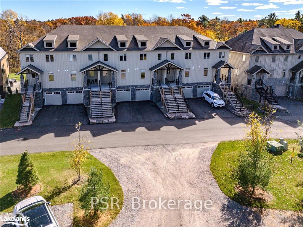 Photo 3 of 51 Rockmount Crescent, Gravenhurst, Muskoka (S) — HOMEH