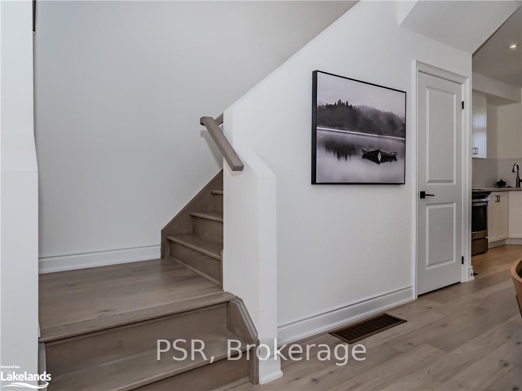 Photo 14 of 51 Rockmount Crescent, Gravenhurst, Muskoka (S) — HOMEH