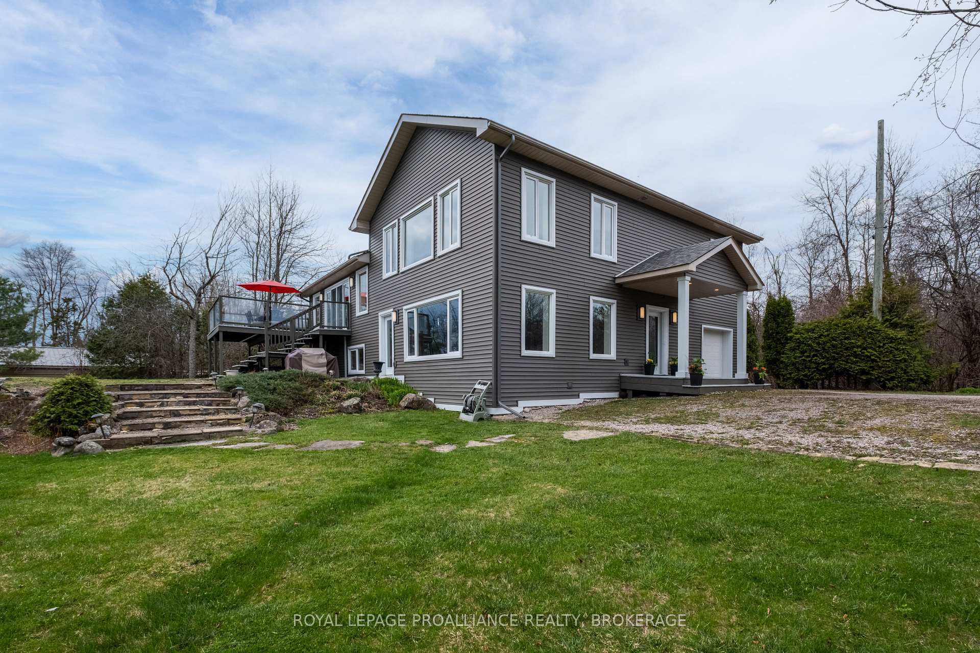 Photo 4 of 2749 Lakefield Drive, Frontenac, Frontenac South — HOMEH