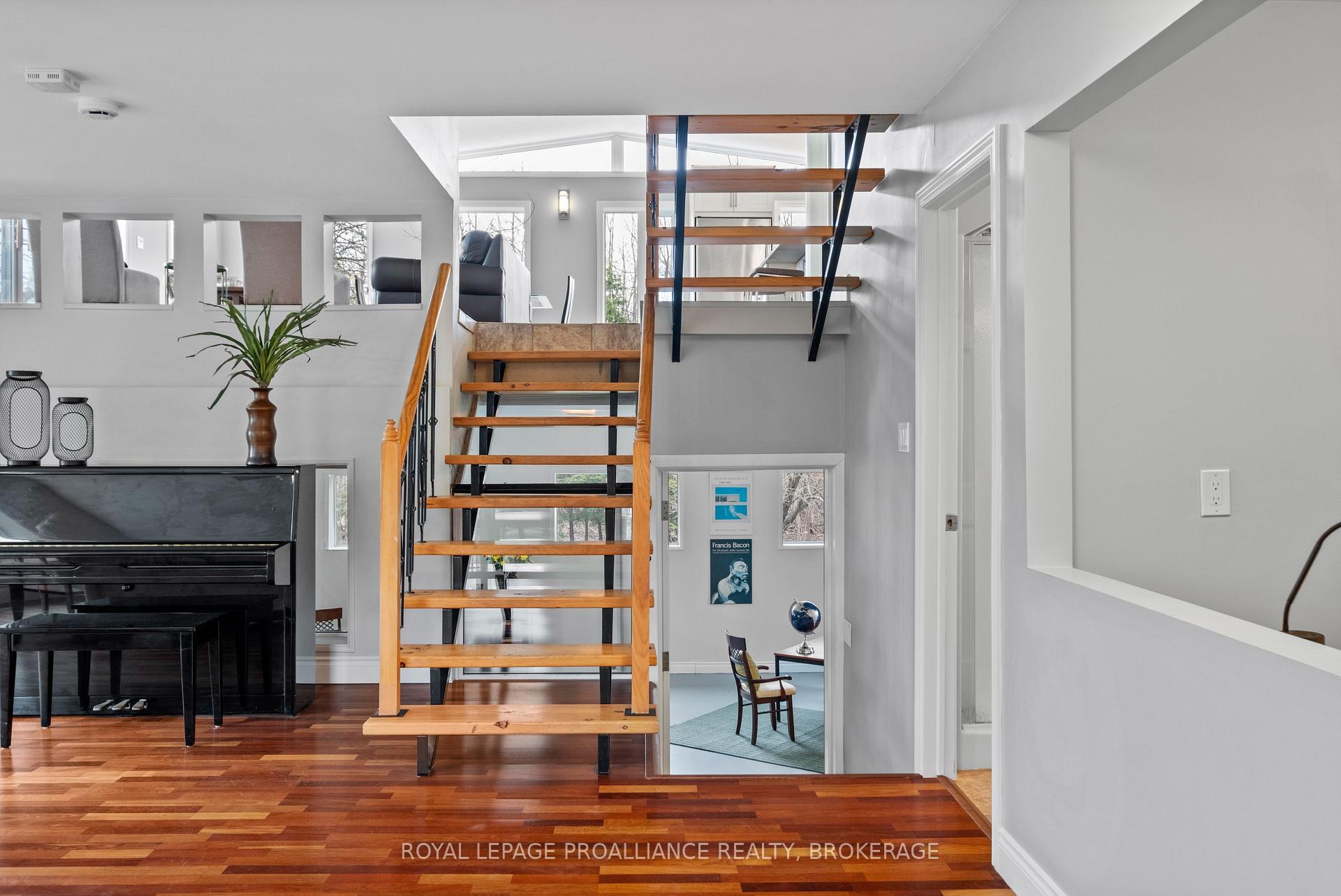 Photo 8 of 2749 Lakefield Drive, Frontenac, Frontenac South — HOMEH