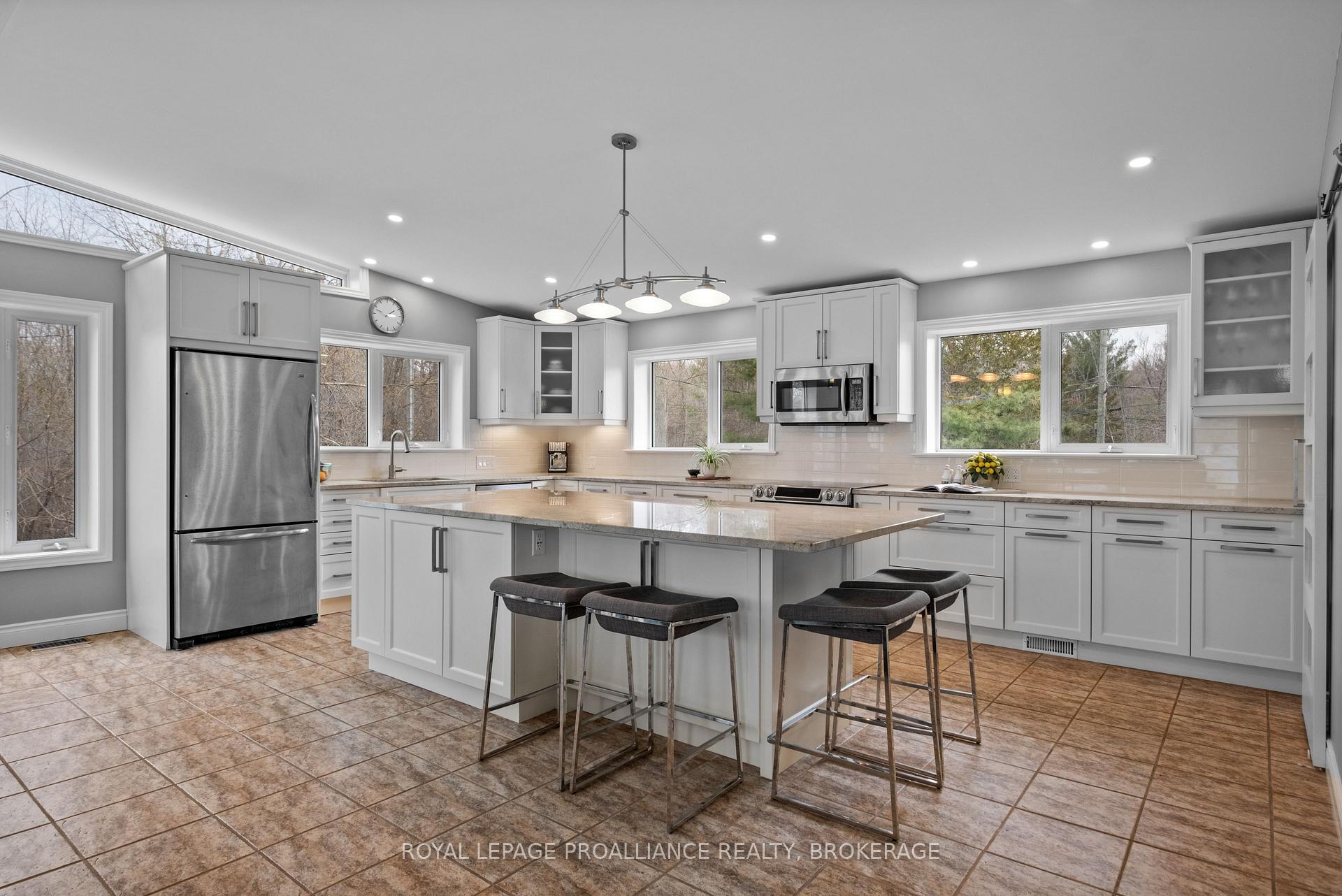 Photo 16 of 2749 Lakefield Drive, Frontenac, Frontenac South — HOMEH