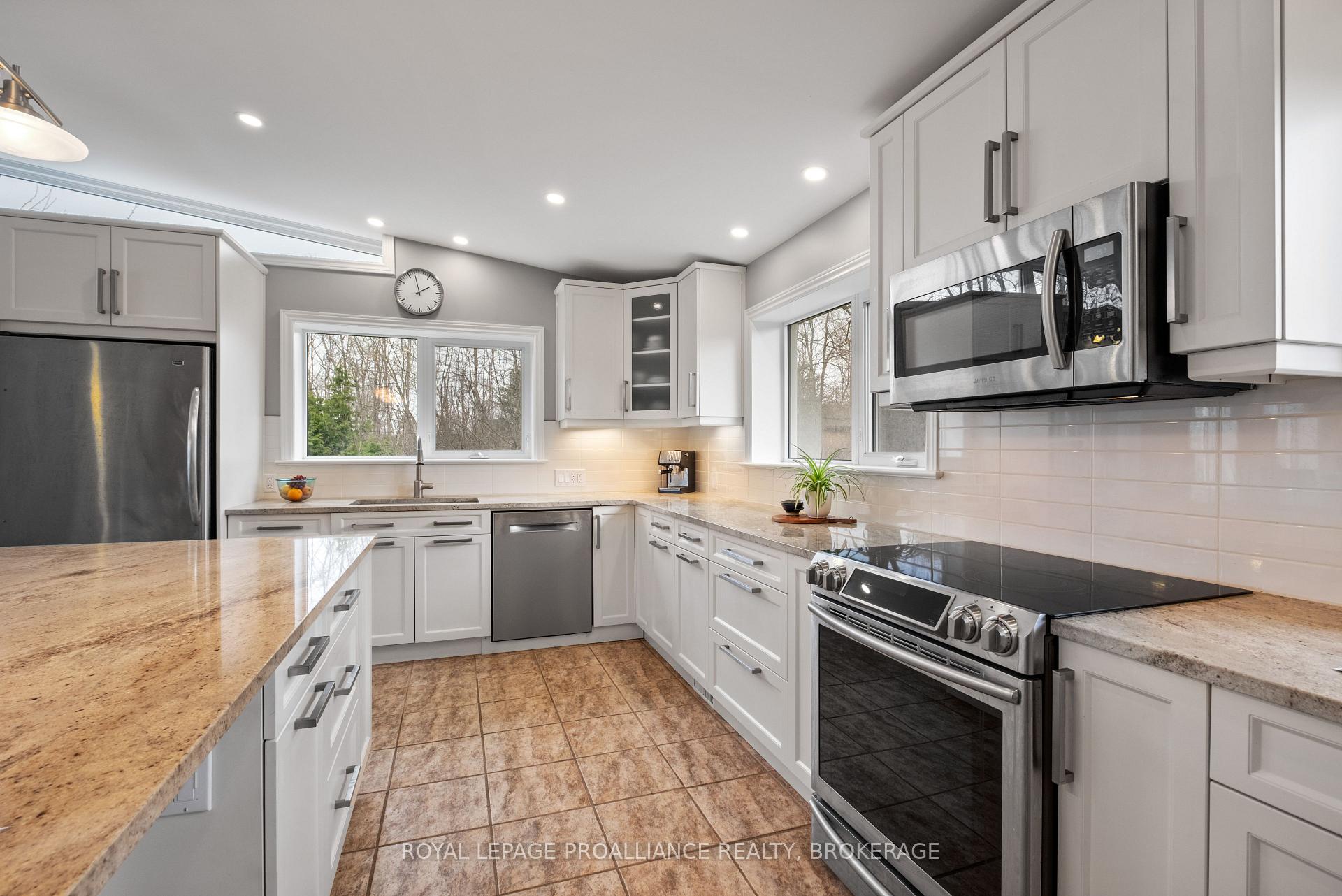 Photo 21 of 2749 Lakefield Drive, Frontenac, Frontenac South — HOMEH