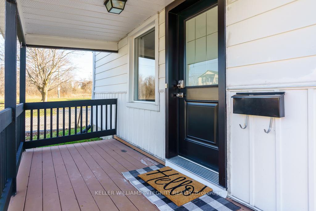 Photo 3 of 1004 Grand Avenue, Cornwall — HOMEH
