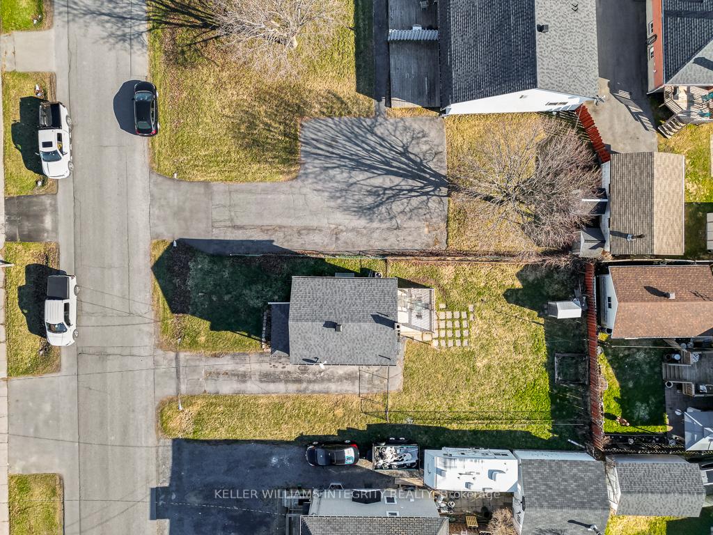 Photo 20 of 1004 Grand Avenue, Cornwall — HOMEH