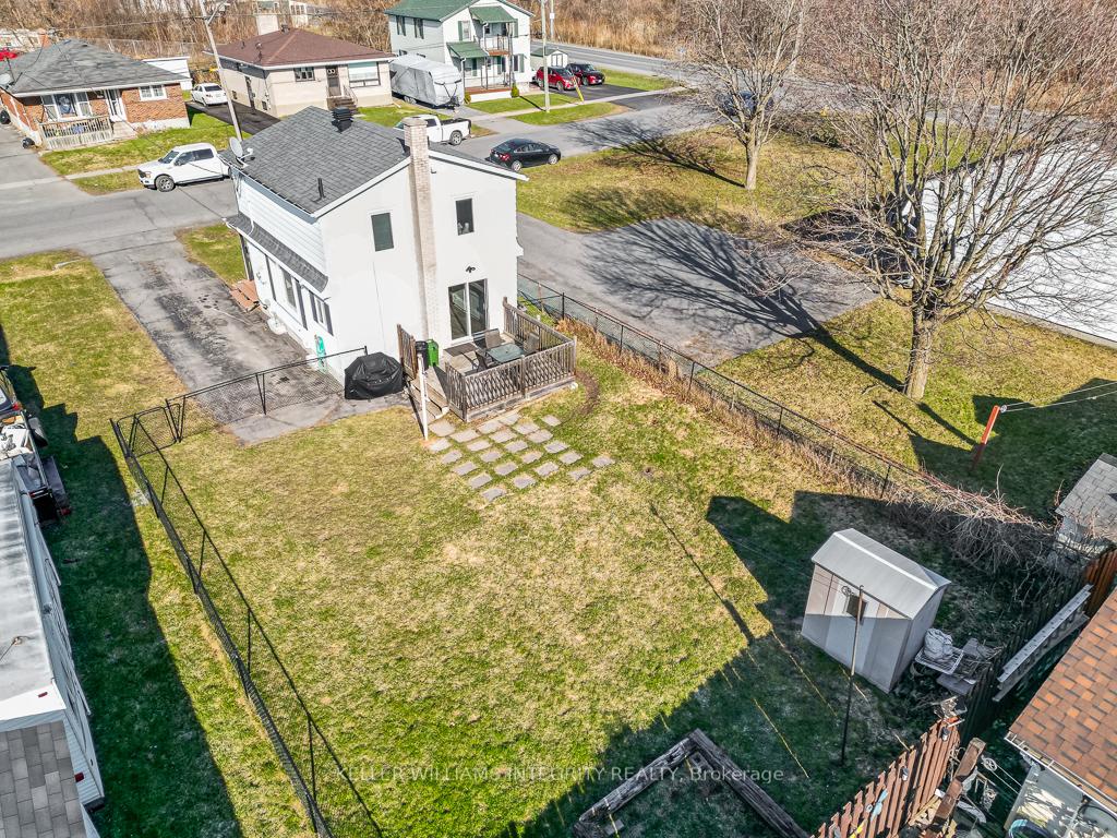 Photo 21 of 1004 Grand Avenue, Cornwall — HOMEH