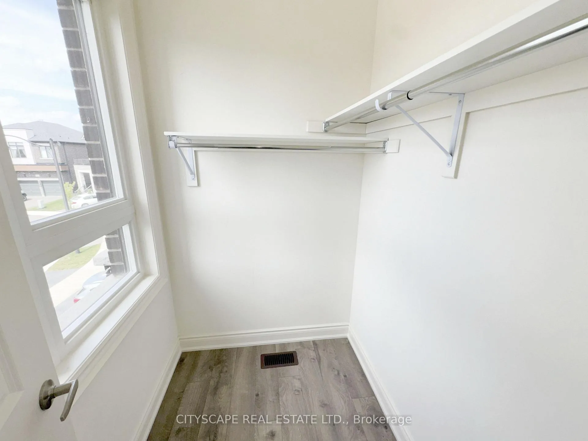 Photo 98 of 76 Elstone Place, Hamilton, Waterdown — HOMEH