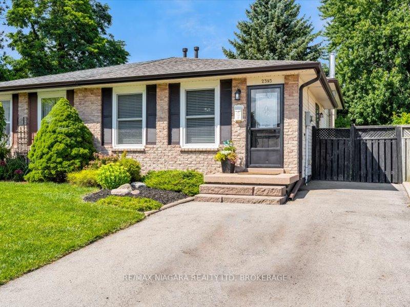 Photo 1 of 2393 Greenbank Trail S, Burlington, Brant Hills — HOMEH