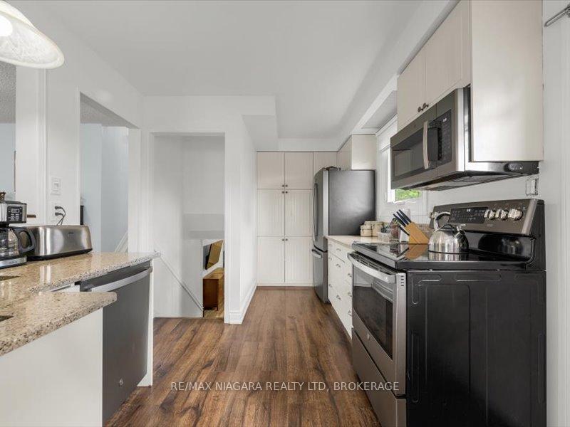 Photo 22 of 2393 Greenbank Trail S, Burlington, Brant Hills — HOMEH