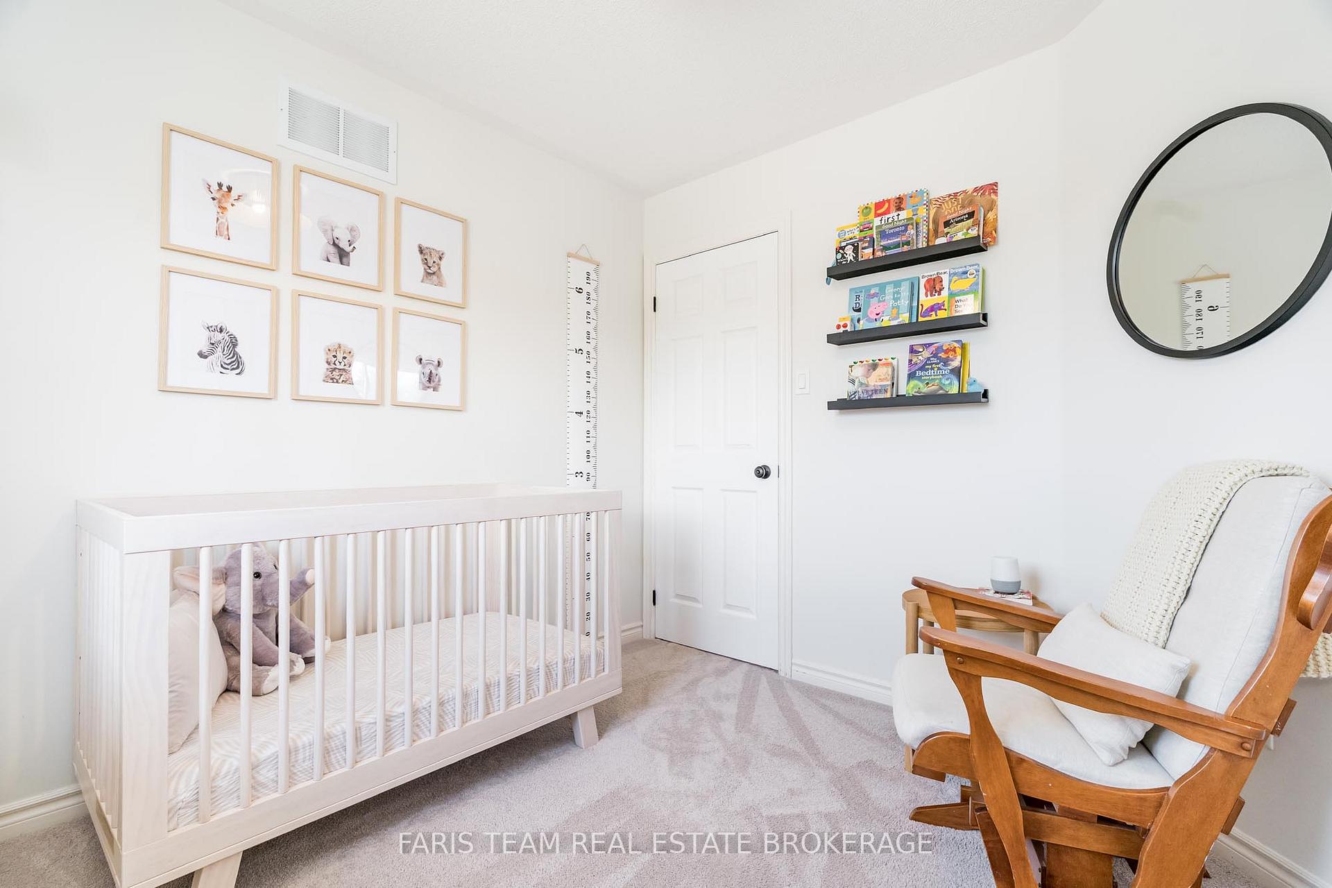 Photo 24 of 40 Brown Wood Drive, Barrie, Little Lake — HOMEH