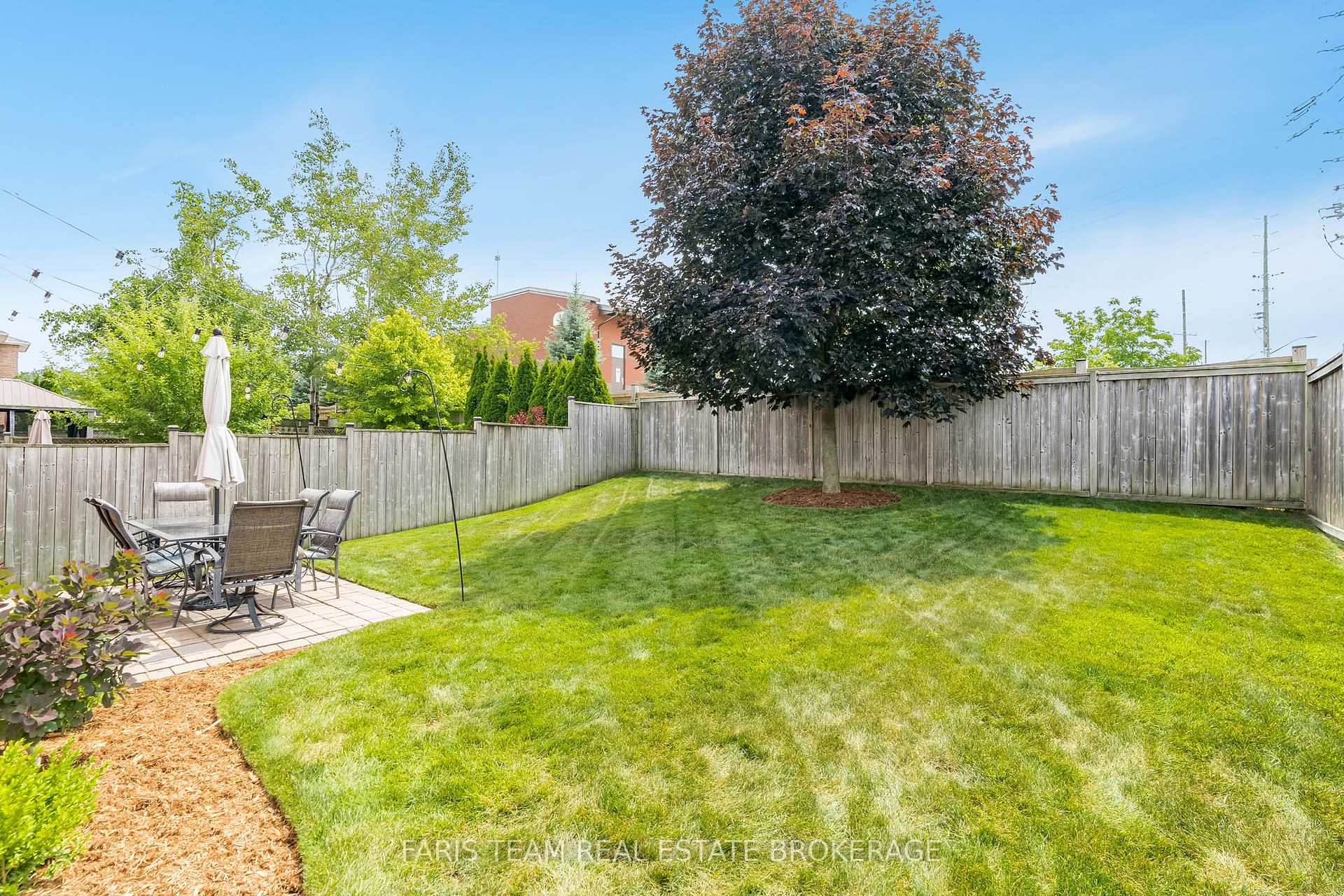 Photo 38 of 40 Brown Wood Drive, Barrie, Little Lake — HOMEH