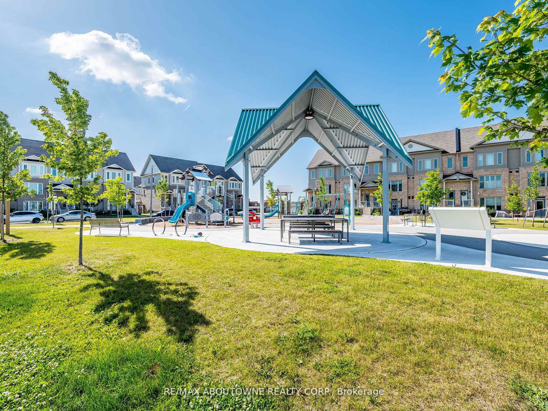 Photo 48 of 62 Skinner Drive, Guelph, Grange Road — HOMEH