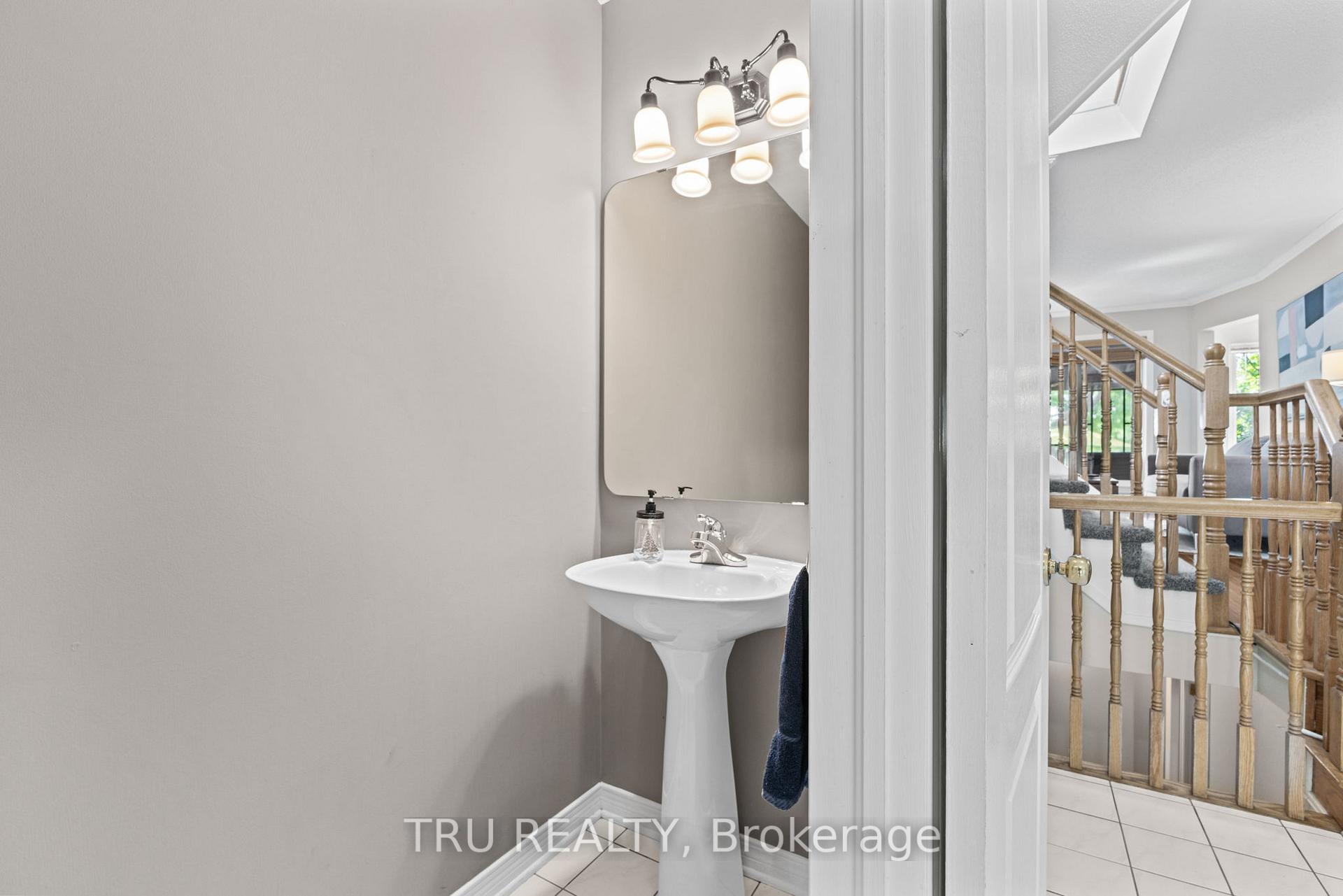 Photo 5 of 116 Redpath Drive, Ottawa, Barrhaven East — HOMEH