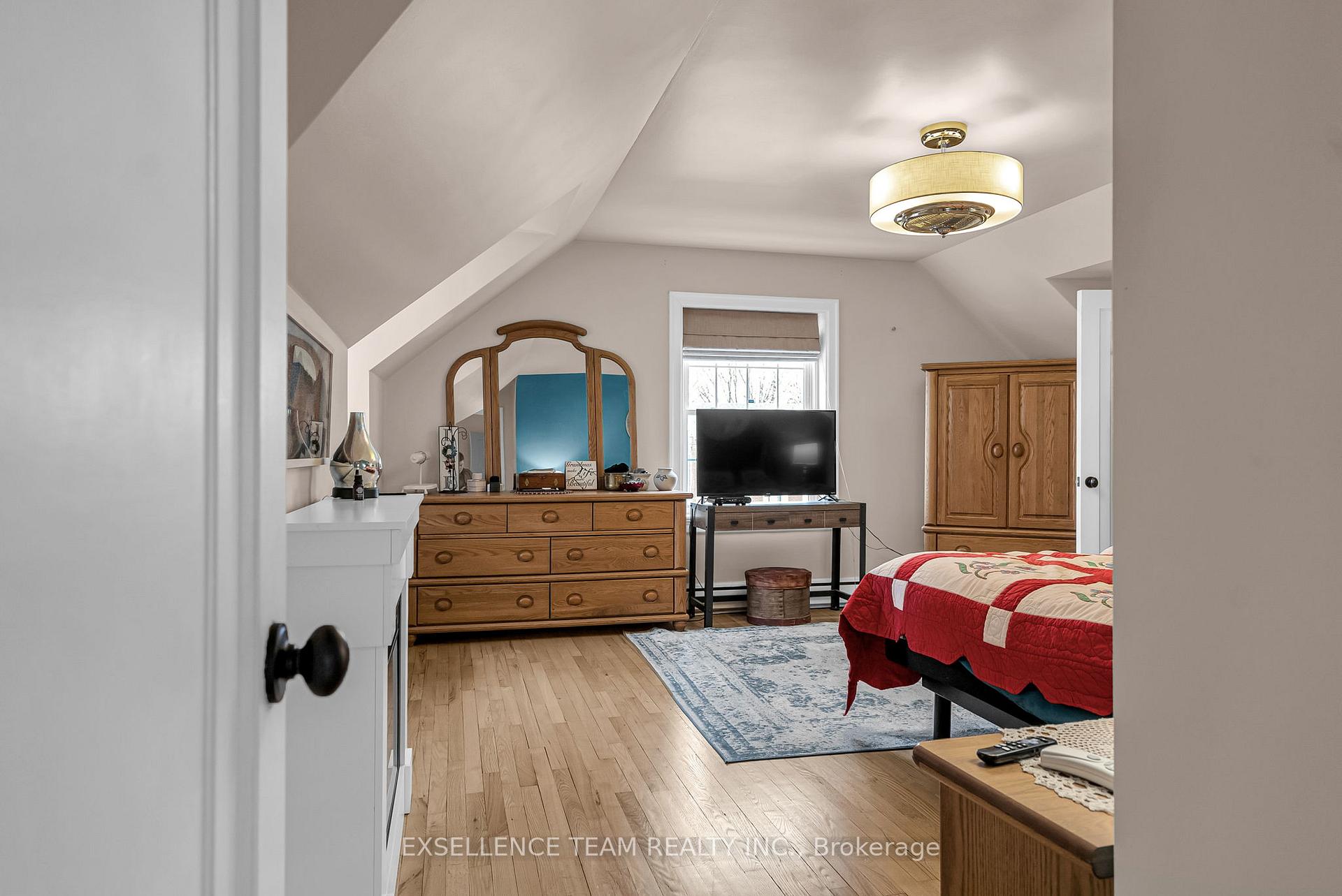 Photo 17 of 521 Sydney Street, Cornwall — HOMEH