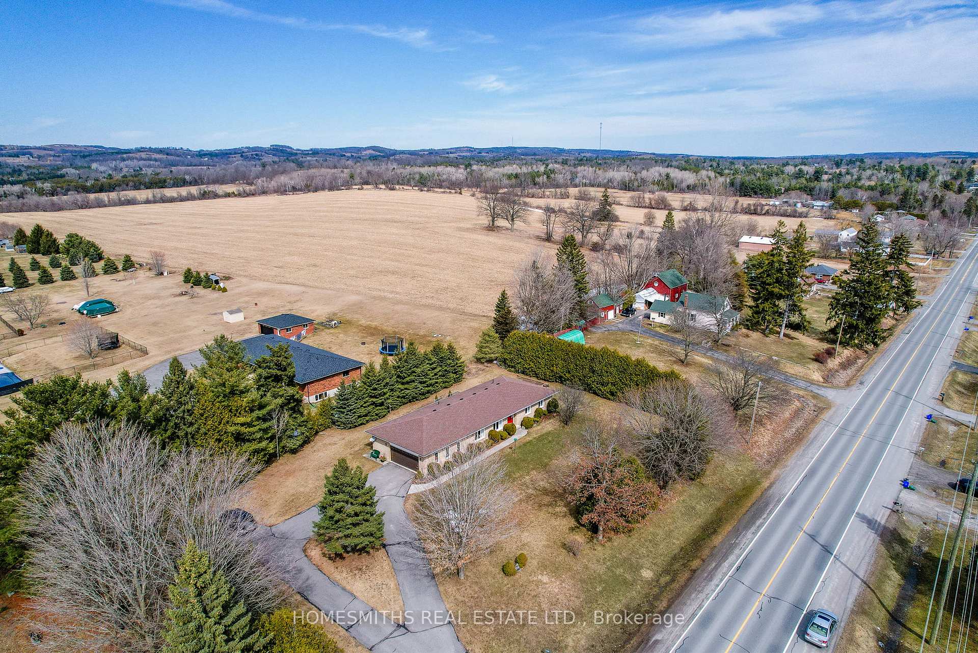 Photo 2 of 8438 Dale Road, Hamilton Township, Rural Hamilton — HOMEH