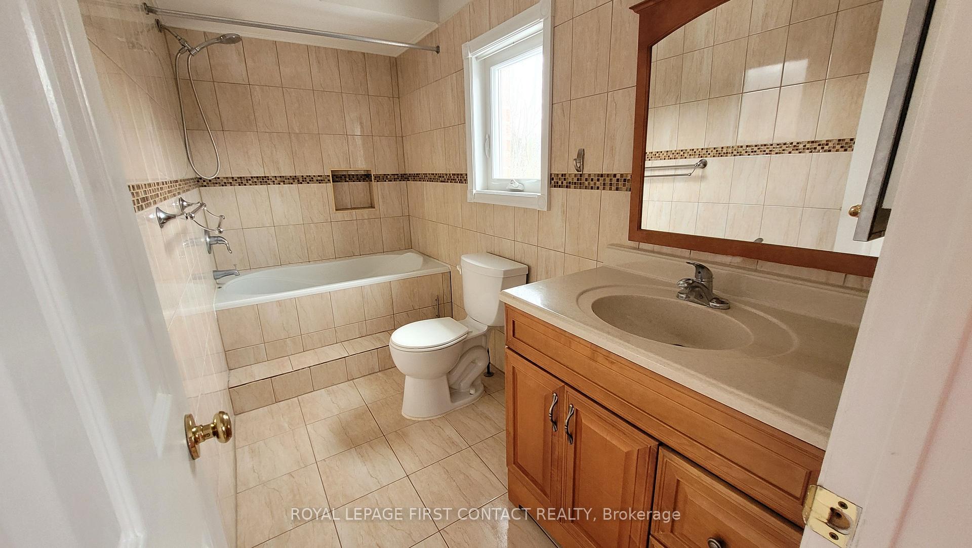 Photo 9 of 129 Loon Avenue, Barrie, Painswick South — HOMEH
