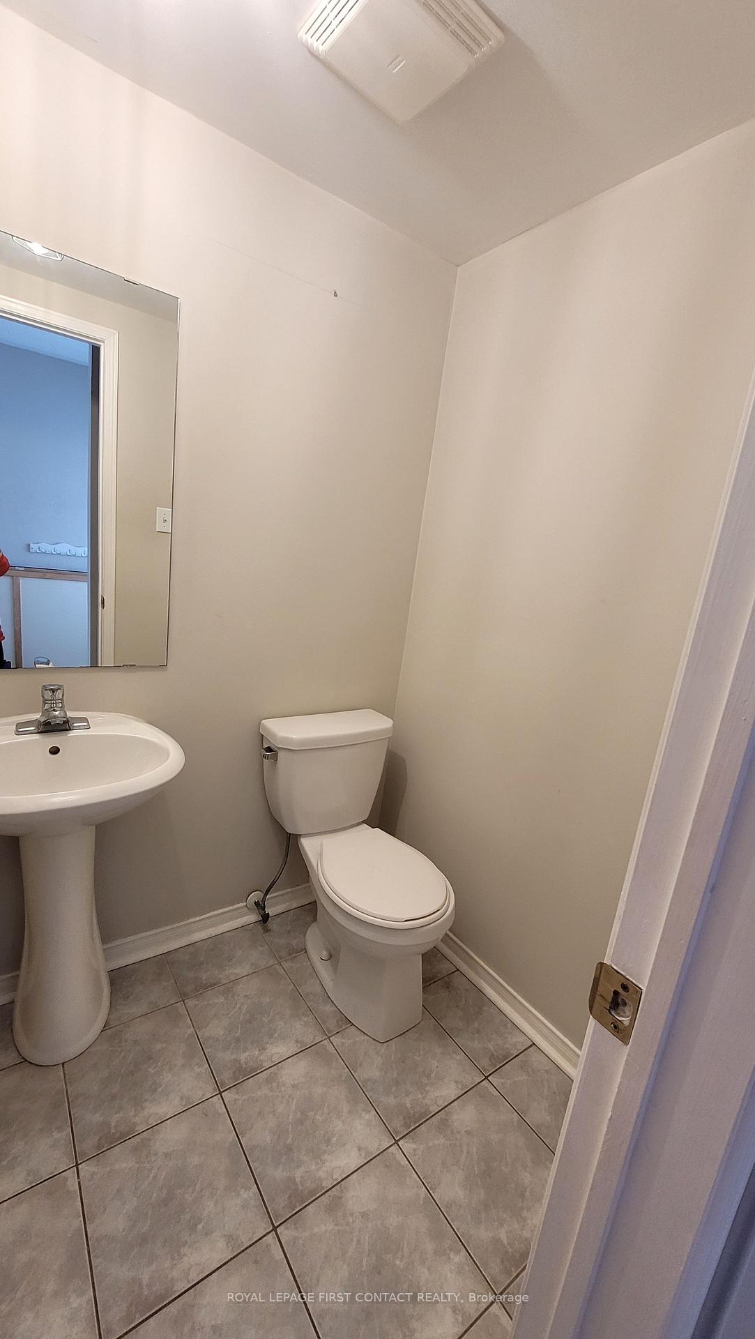 Photo 10 of 129 Loon Avenue, Barrie, Painswick South — HOMEH