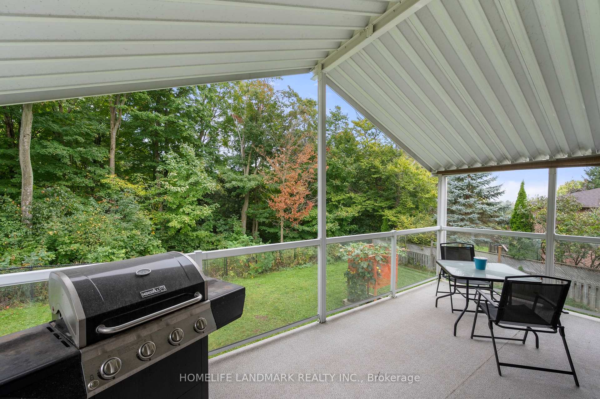 Photo 3 of 196 Columbia Road, Barrie, Holly — HOMEH