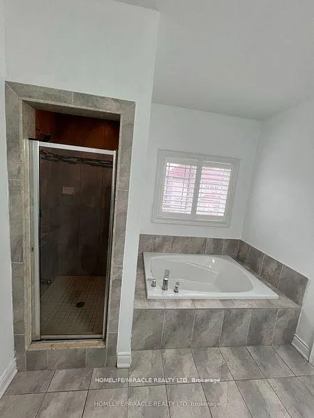 Photo 19 of 8 Arda Crescent, Brampton, Toronto Gore Rural Estate — HOMEH