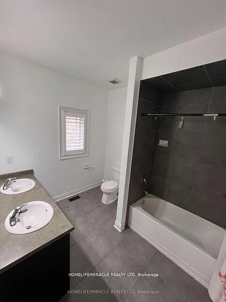 Photo 22 of 8 Arda Crescent, Brampton, Toronto Gore Rural Estate — HOMEH