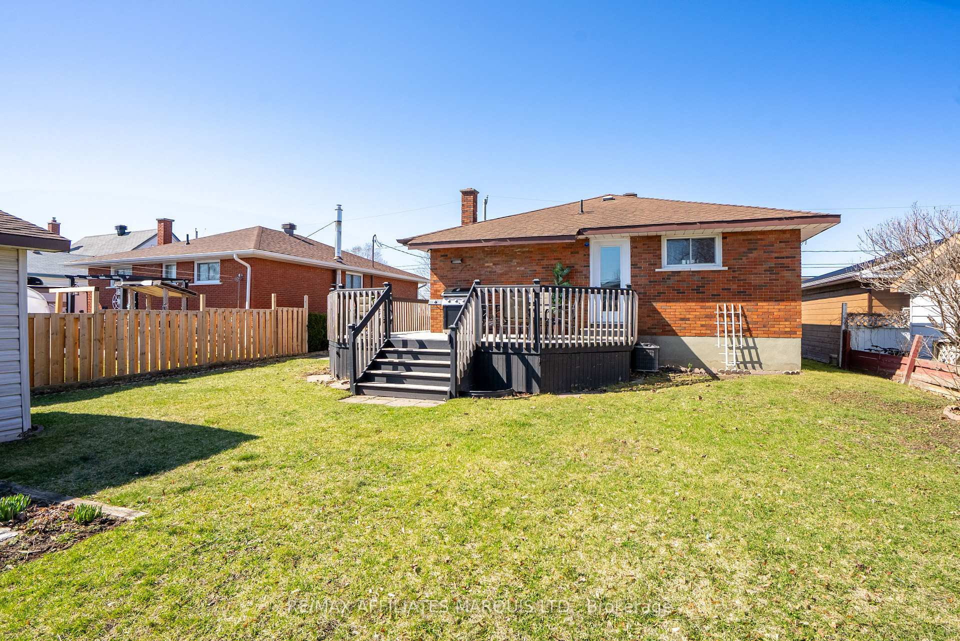 Photo 4 of 230 Nelson Street, Cornwall — HOMEH