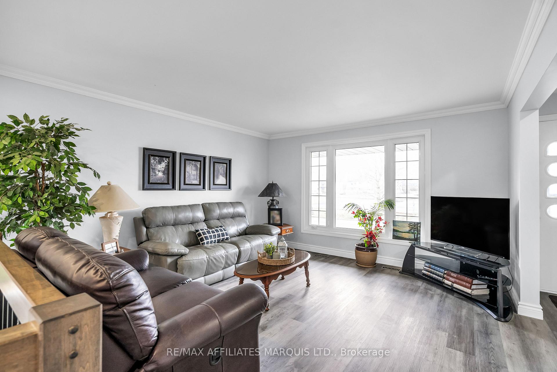 Photo 13 of 230 Nelson Street, Cornwall — HOMEH