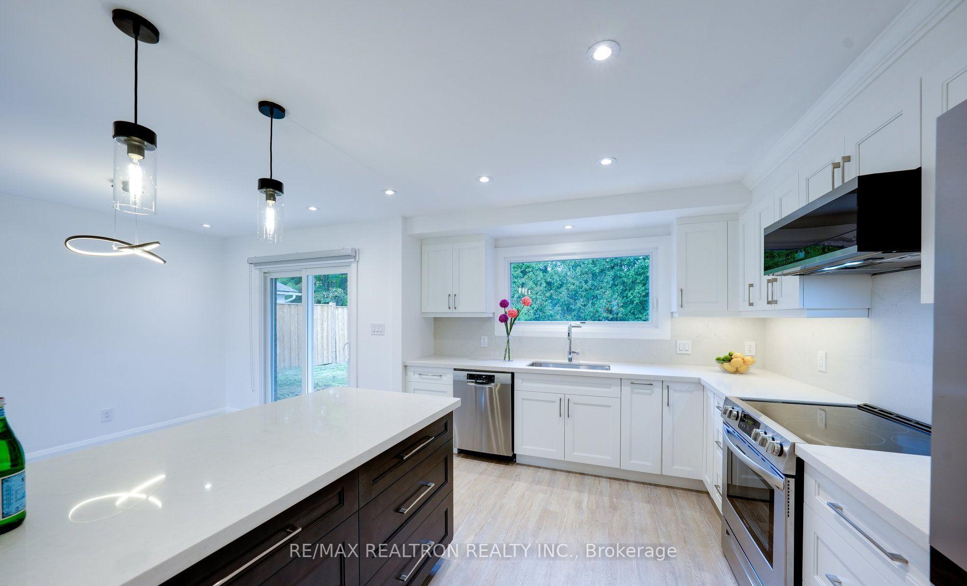 Photo 9 of 529 Parkside Crescent, Burlington, Appleby — HOMEH