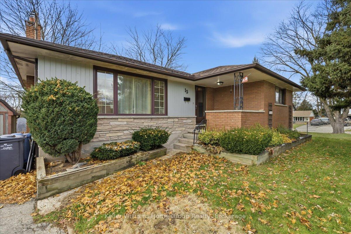 Photo 3 of 15 Dakota Drive, Guelph, Victoria North — HOMEH