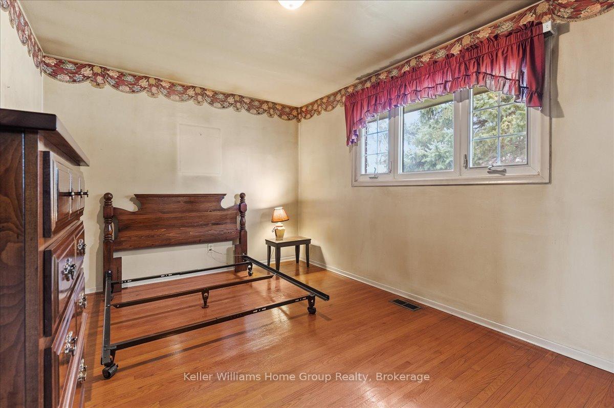 Photo 16 of 15 Dakota Drive, Guelph, Victoria North — HOMEH