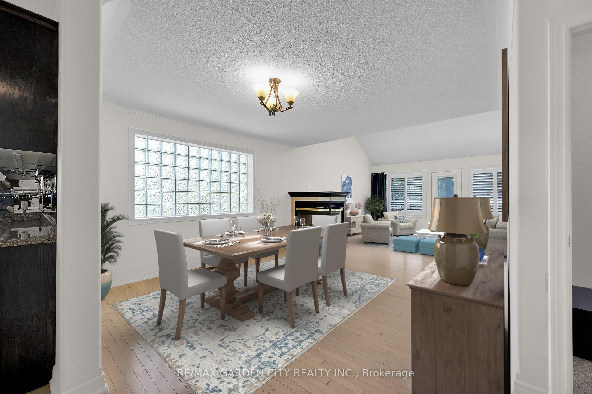 Photo 7 of Unit 11, 91A Main Street E, Grimsby, Grimsby East — HOMEH