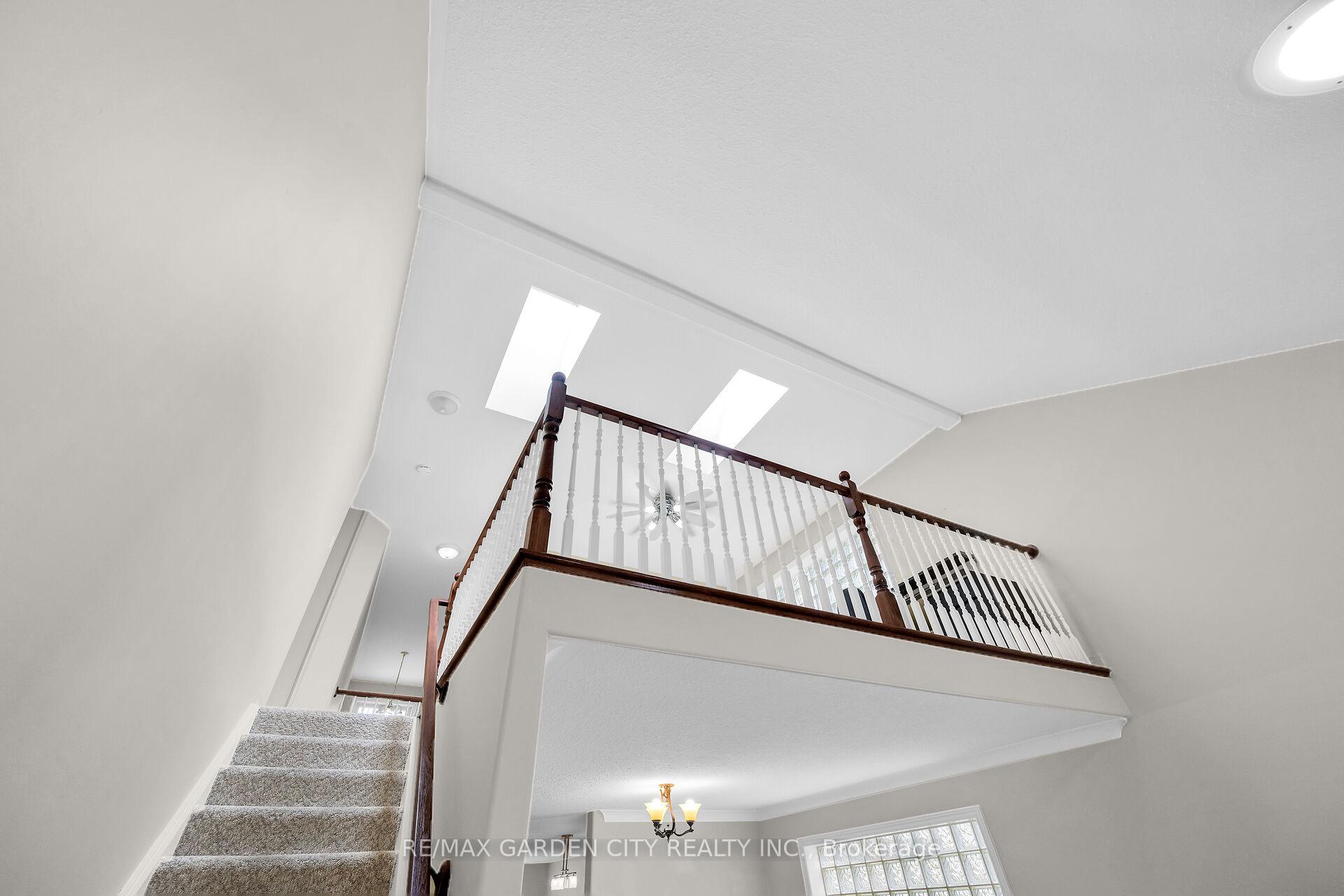 Photo 17 of Unit 11, 91A Main Street E, Grimsby, Grimsby East — HOMEH