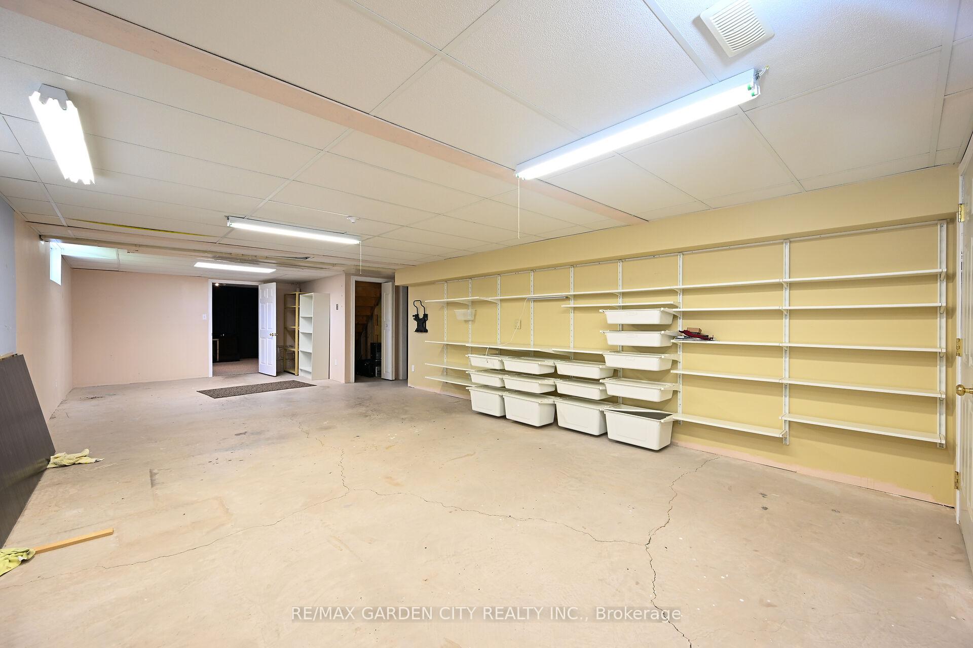 Photo 25 of Unit 11, 91A Main Street E, Grimsby, Grimsby East — HOMEH
