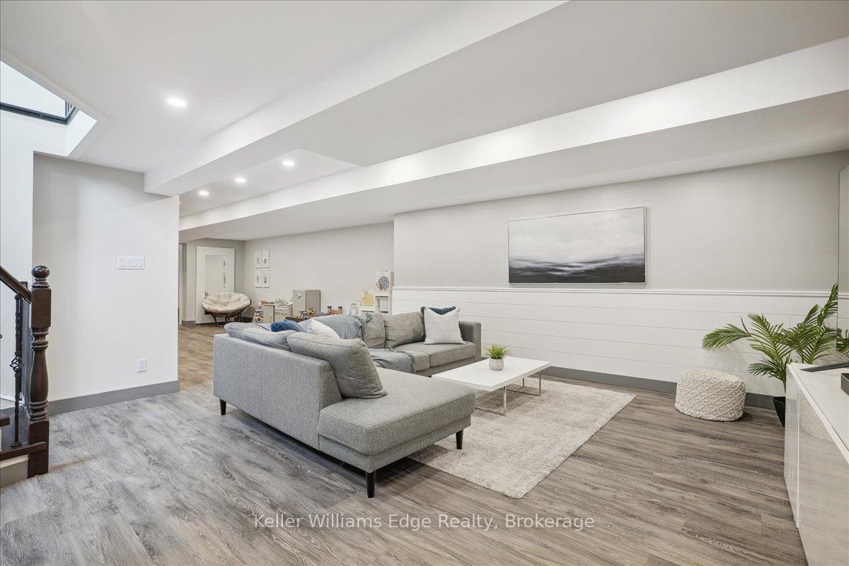 Photo 33 of 20 Craven Avenue, Burlington, Grindstone — HOMEH
