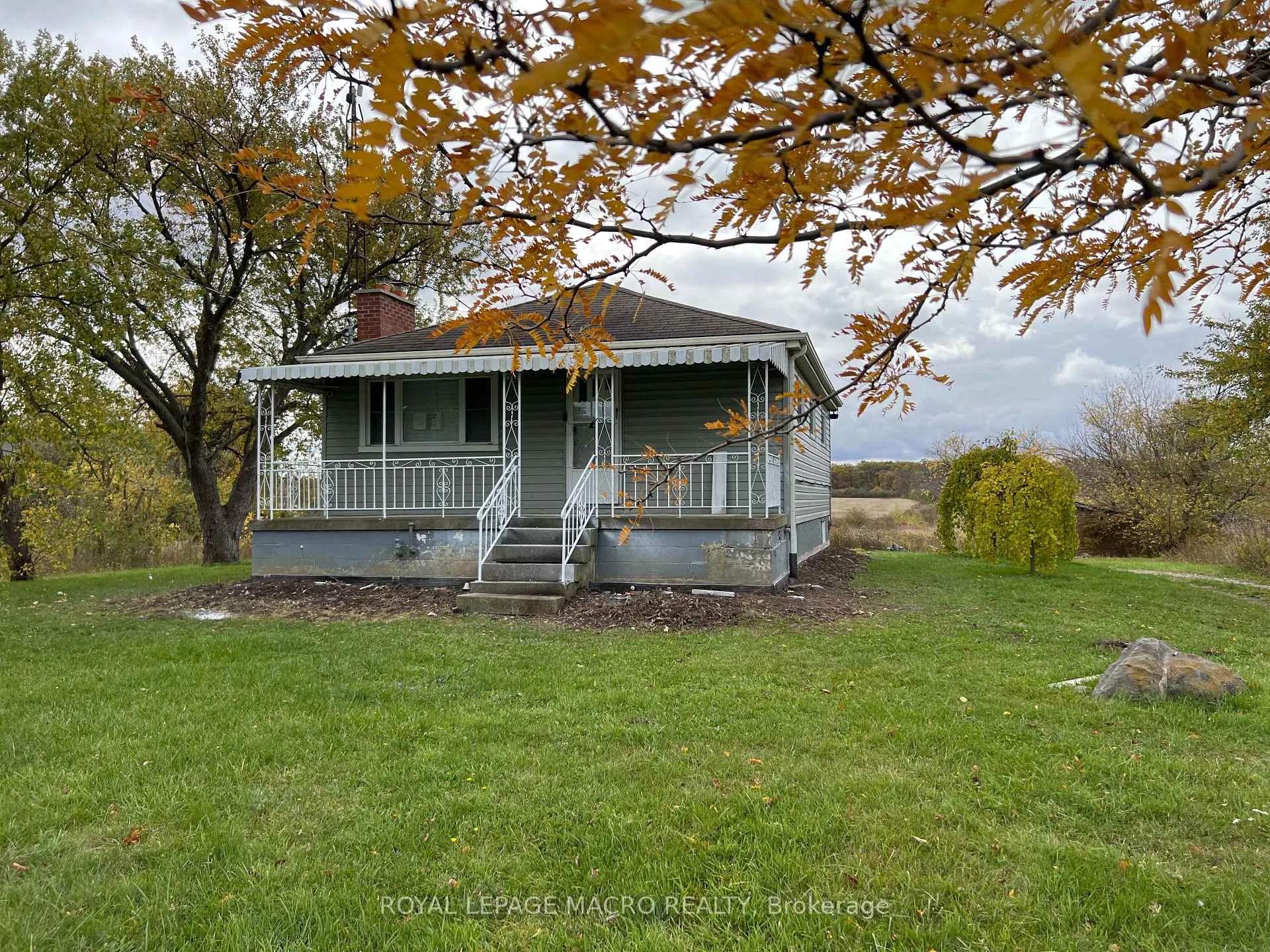 Photo 1 of 1032 Mud Street E, Hamilton, Rural Stoney Creek — HOMEH