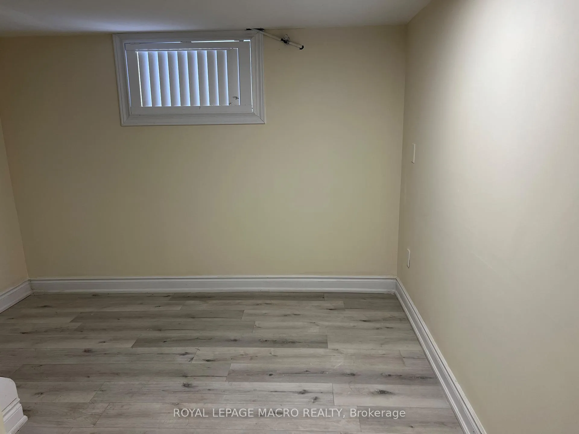 Photo 16 of 1032 Mud Street E, Hamilton, Rural Stoney Creek — HOMEH