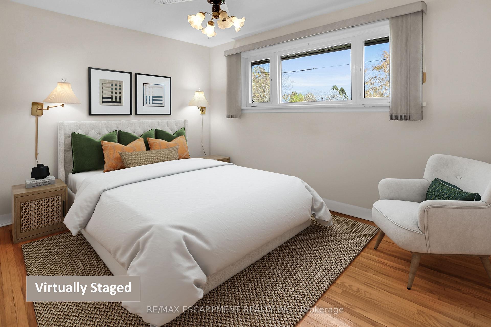 Photo 9 of 29 Old Orchard Avenue, Grimsby, Grimsby Beach — HOMEH