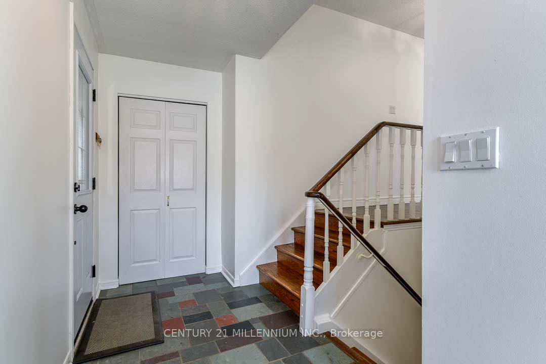 Photo 9 of 36 Hickman Street, Caledon, Bolton West — HOMEH