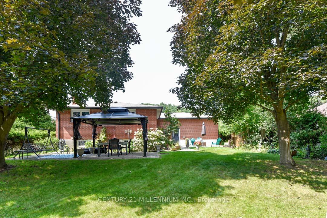 Photo 32 of 36 Hickman Street, Caledon, Bolton West — HOMEH
