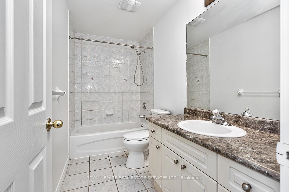 Photo 14 of 5304 Scotia Street, Burlington, Orchard — HOMEH