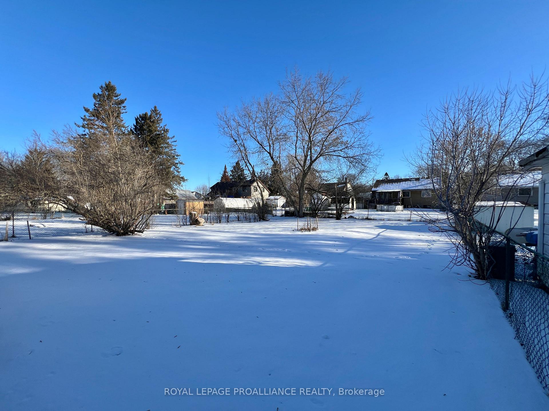 Photo 17 of 105 Lemoine Street, Belleville, Belleville Ward — HOMEH