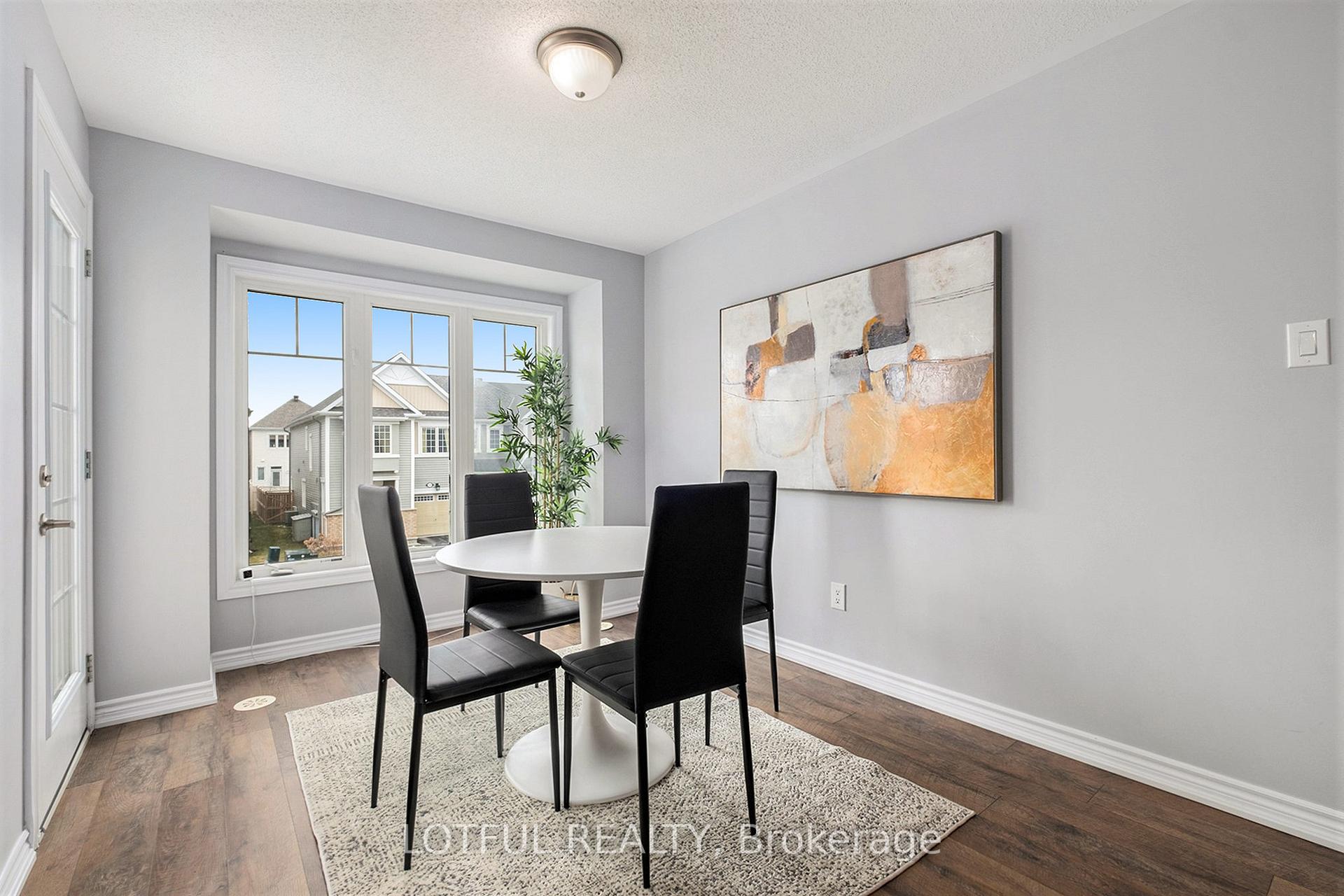 Photo 11 of 625 Bluegill Avenue, Ottawa, Barrhaven - Half Moon Bay — HOMEH