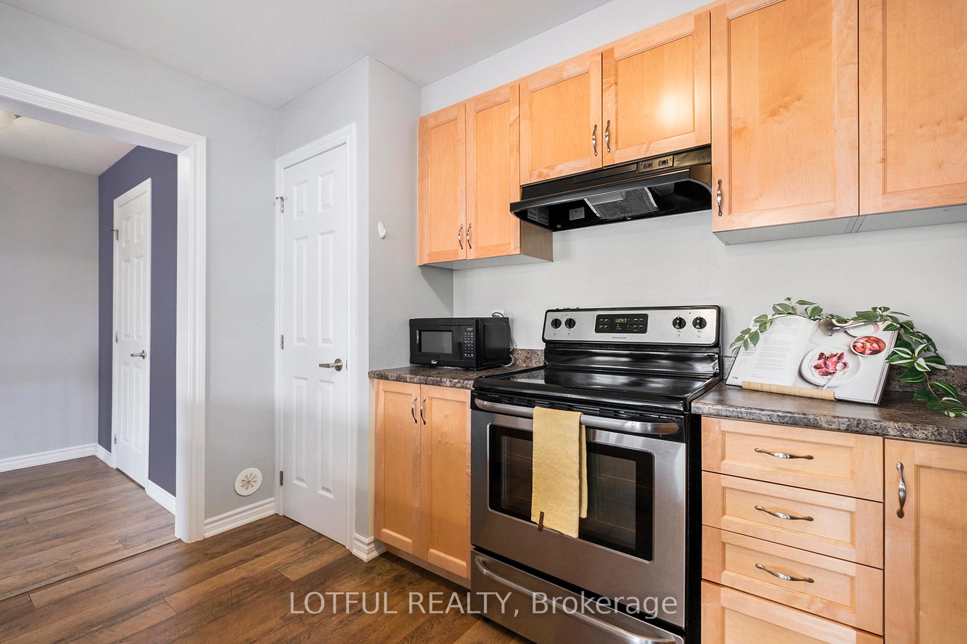 Photo 14 of 625 Bluegill Avenue, Ottawa, Barrhaven - Half Moon Bay — HOMEH