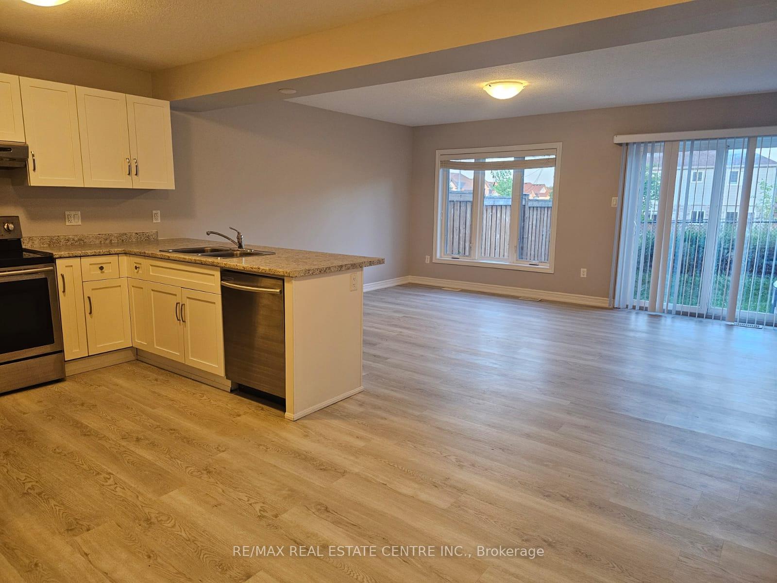 Photo 5 of 10 Mccann Street, Guelph, Kortright East — HOMEH