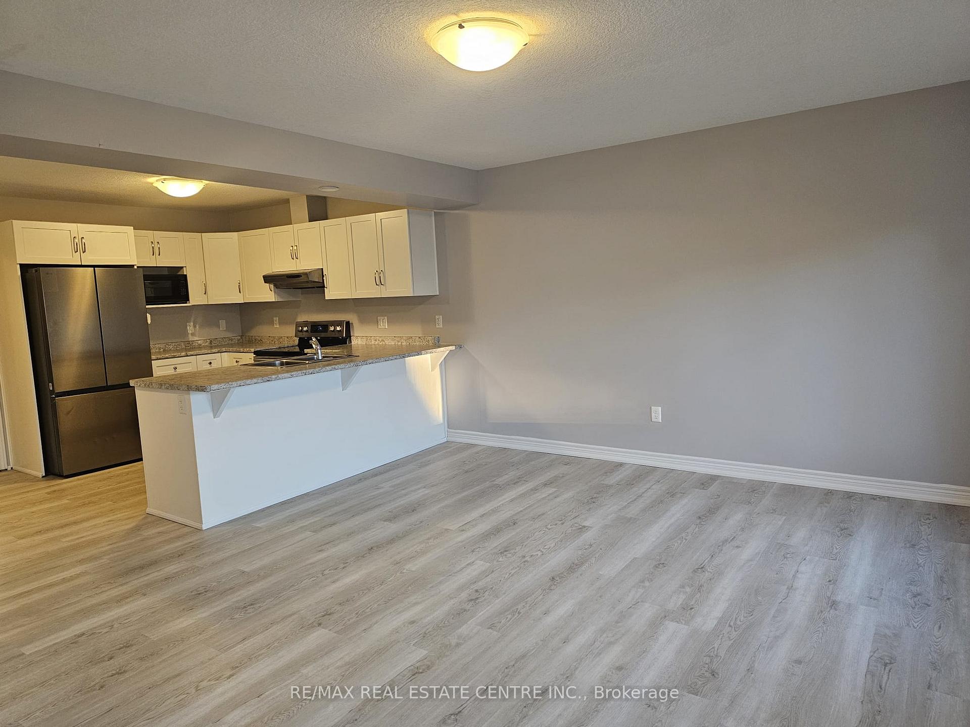 Photo 7 of 10 Mccann Street, Guelph, Kortright East — HOMEH