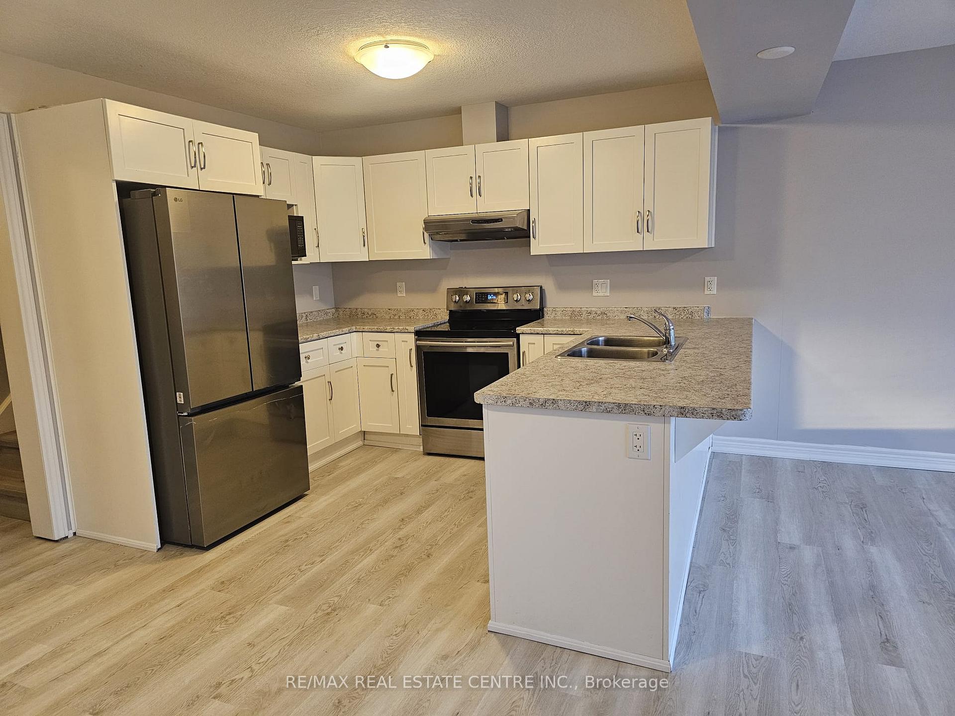 Photo 12 of 10 Mccann Street, Guelph, Kortright East — HOMEH
