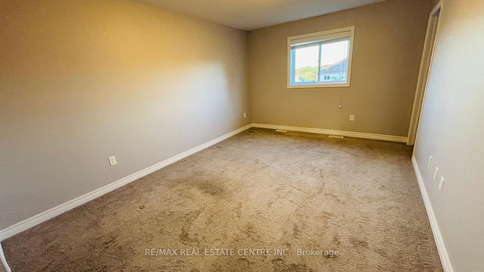 Photo 19 of 10 Mccann Street, Guelph, Kortright East — HOMEH