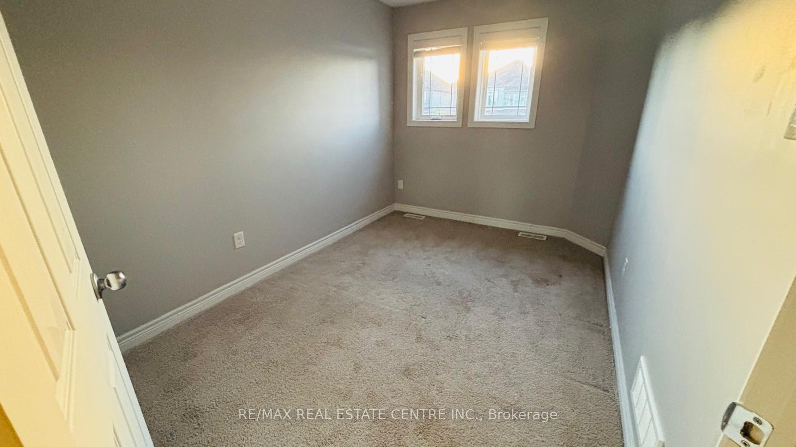 Photo 21 of 10 Mccann Street, Guelph, Kortright East — HOMEH